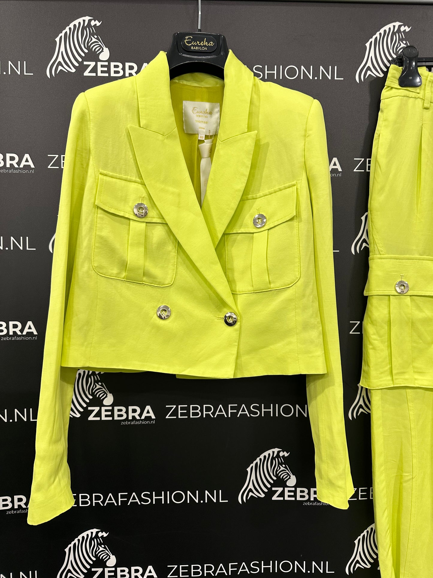 Babylon blazer neon
