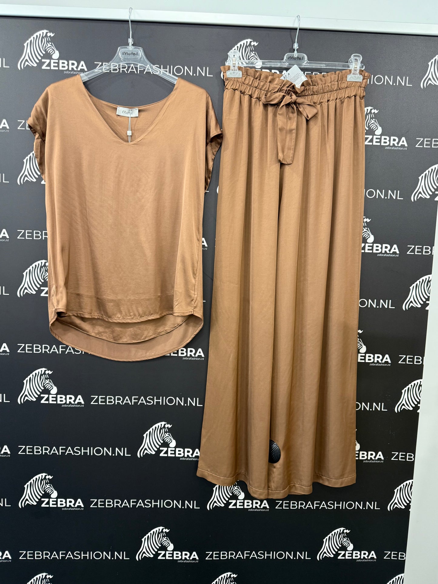 Motel top viscose