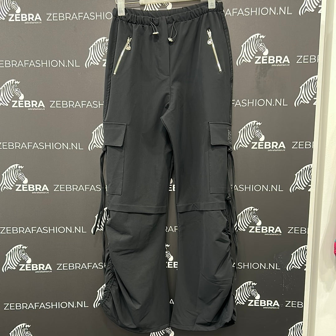 Re-design cargo pants