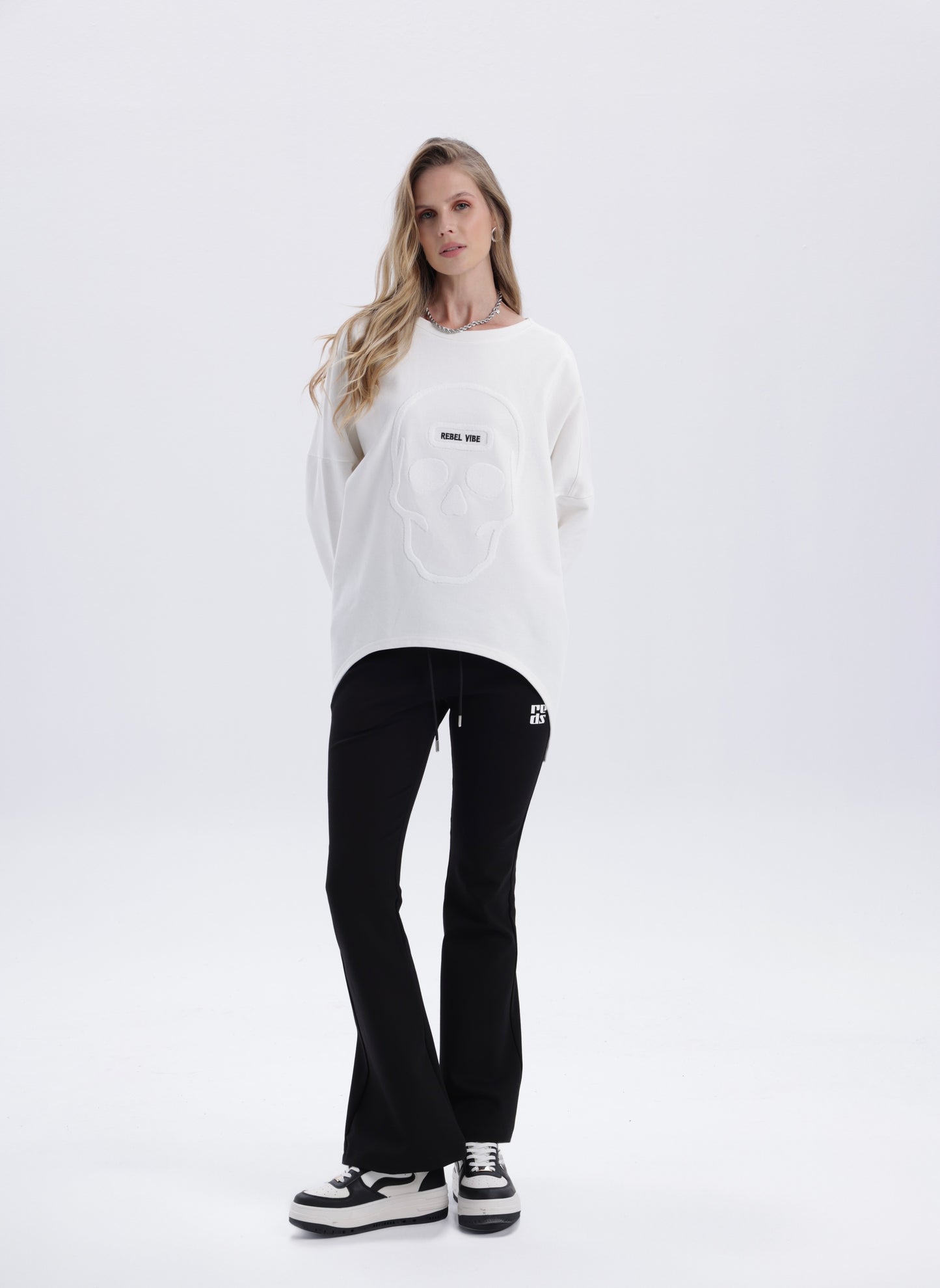 Re-design sweater skull