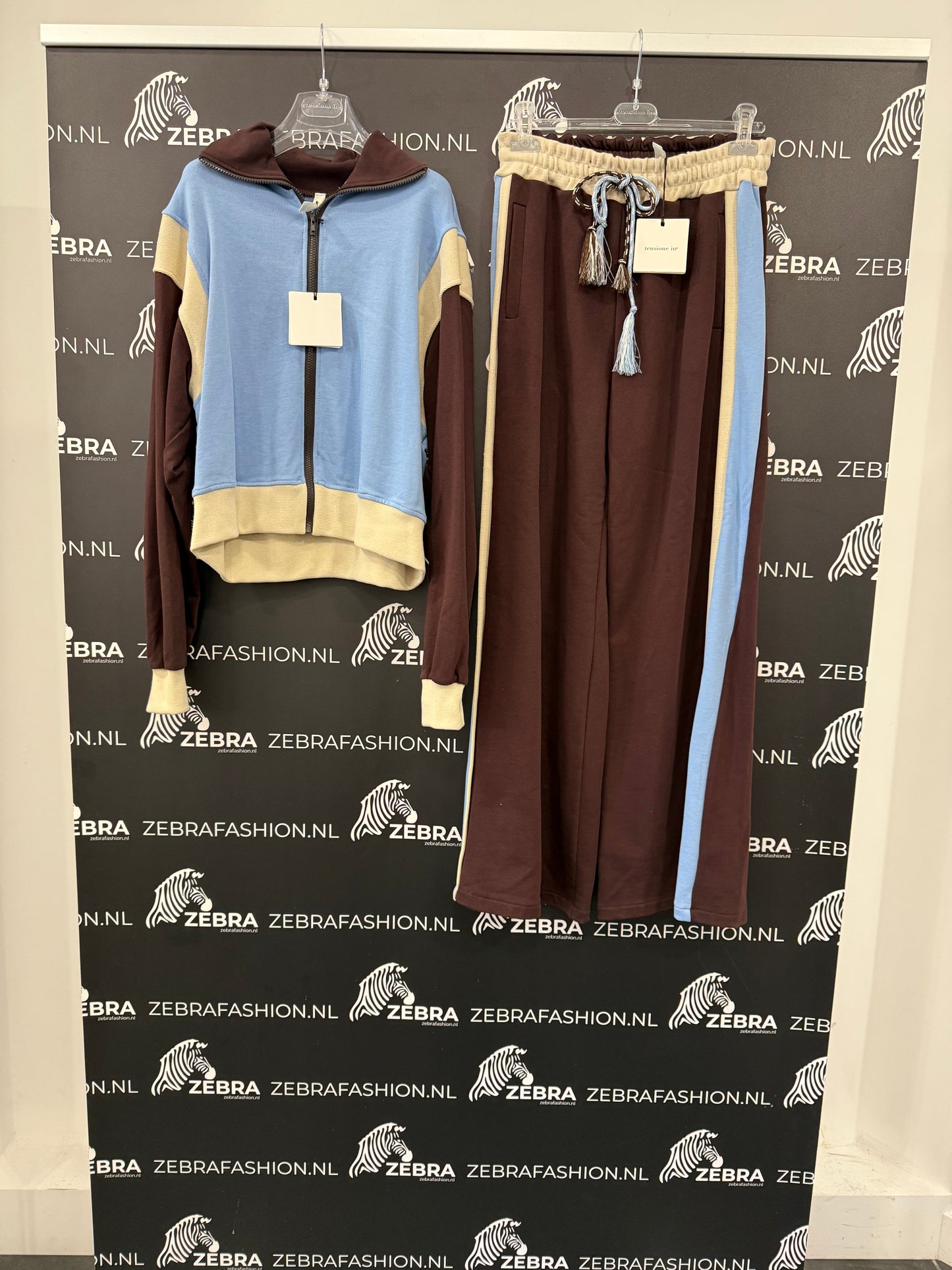 Tension in jogging set