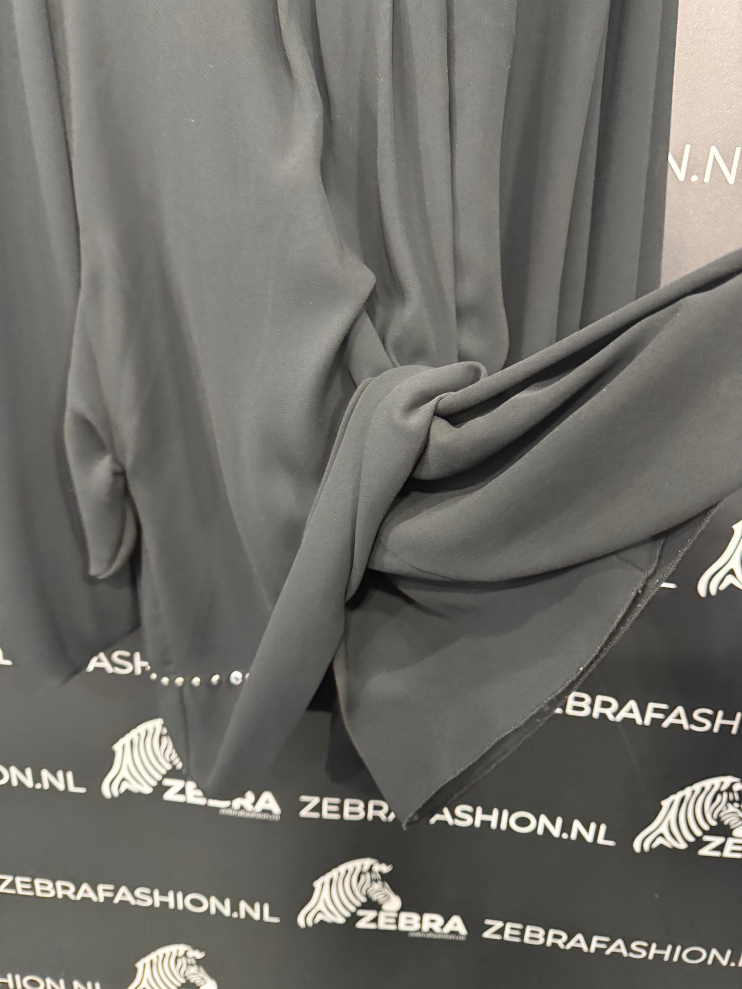 Babylon black dress stut