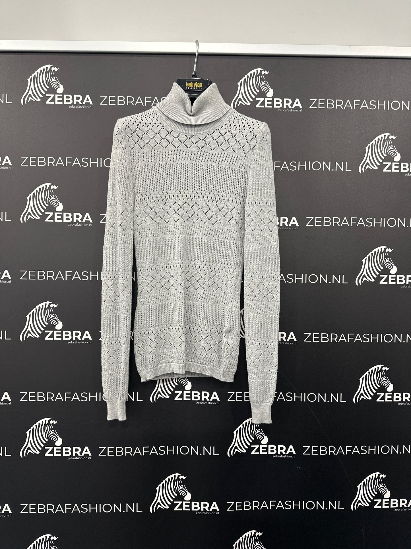 Babylon Pullover
