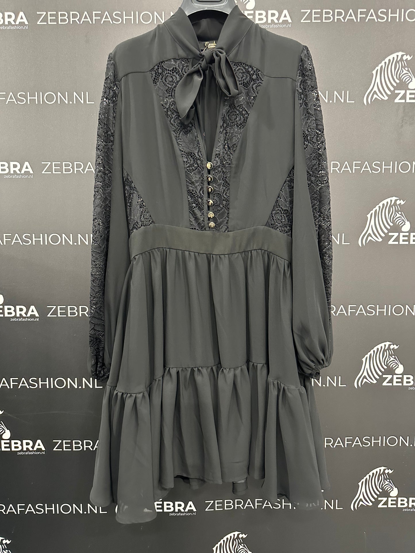 Babylon dress lace