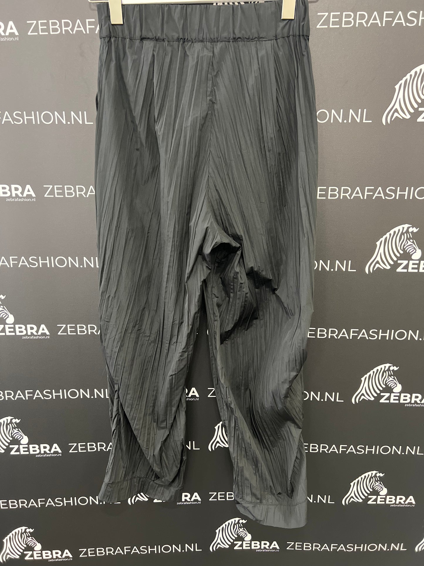 CARACLAN pants
