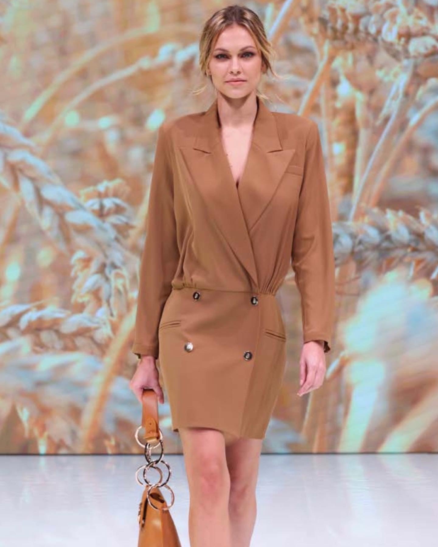 Babylon Blazer Dress camel