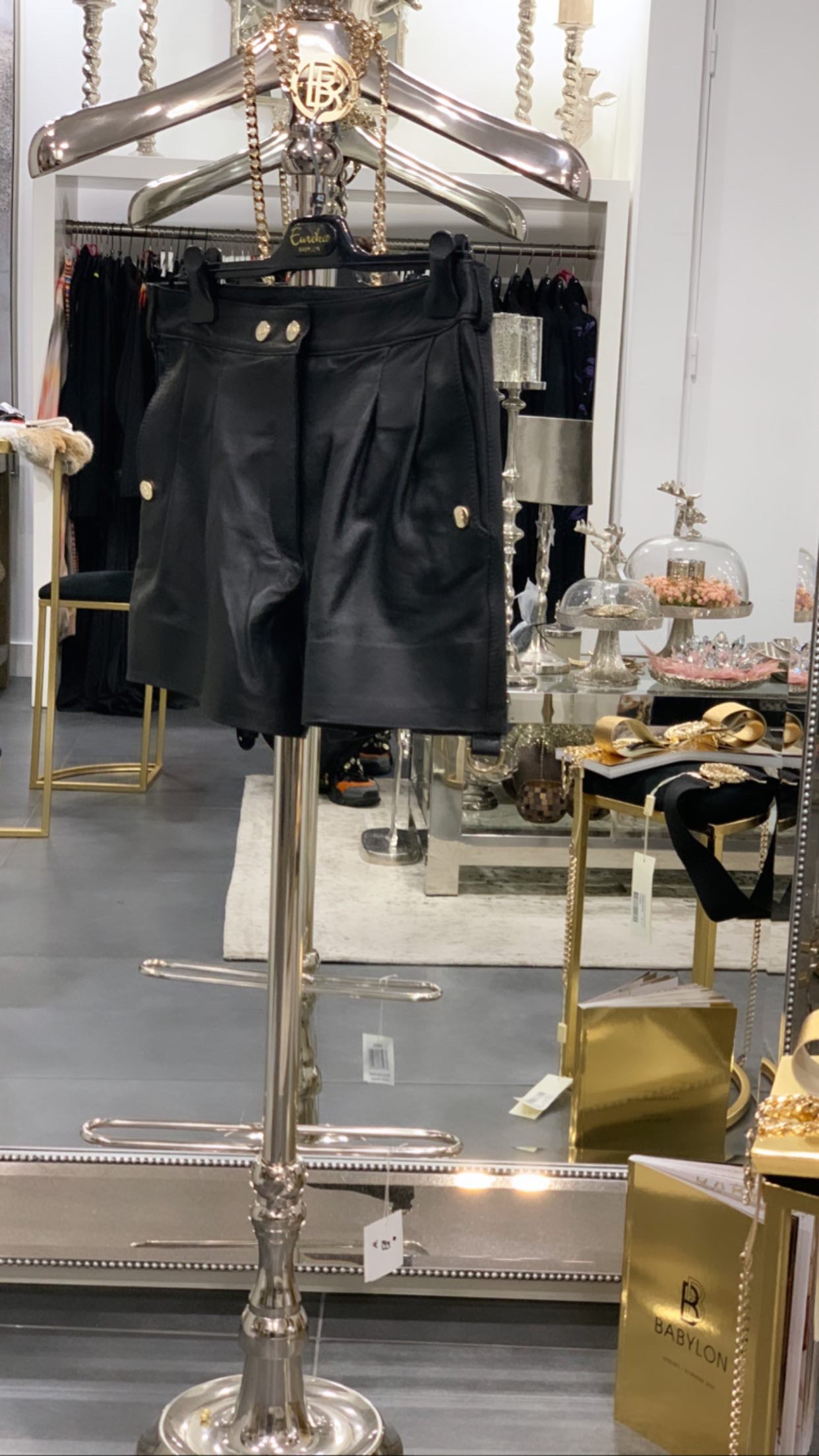 Babylon Short Leather