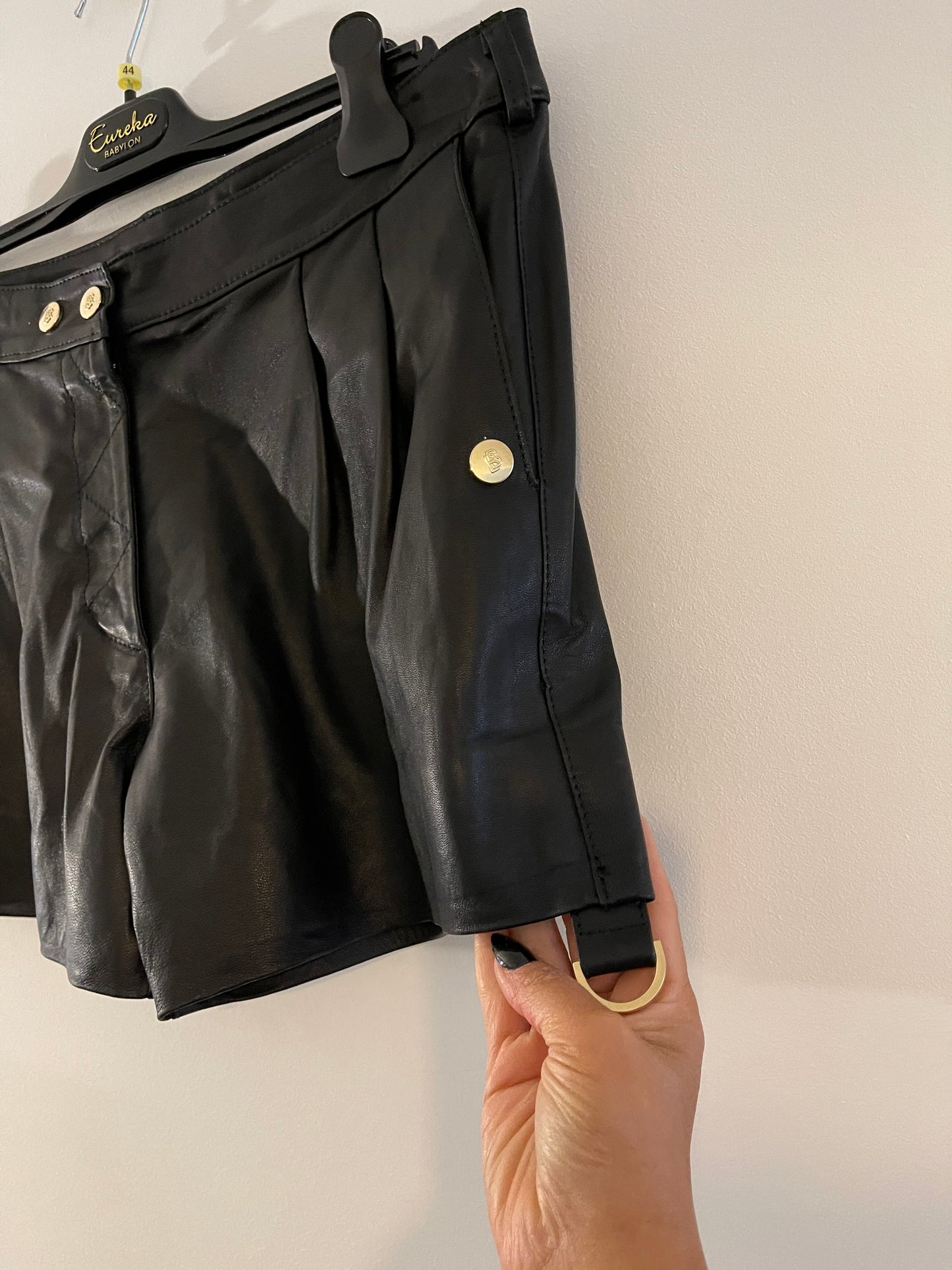 Babylon Short Leather