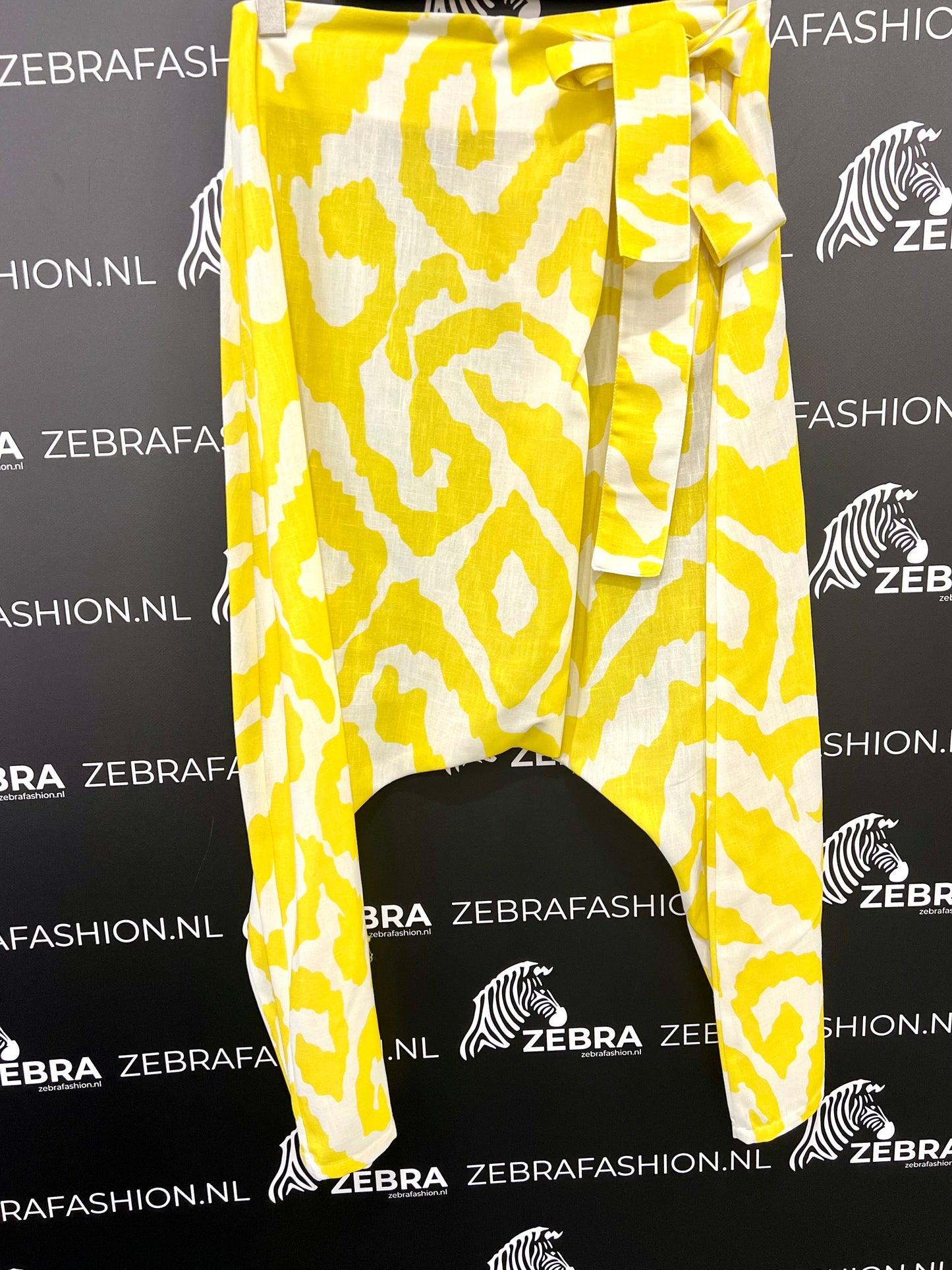 CARACLAN pants