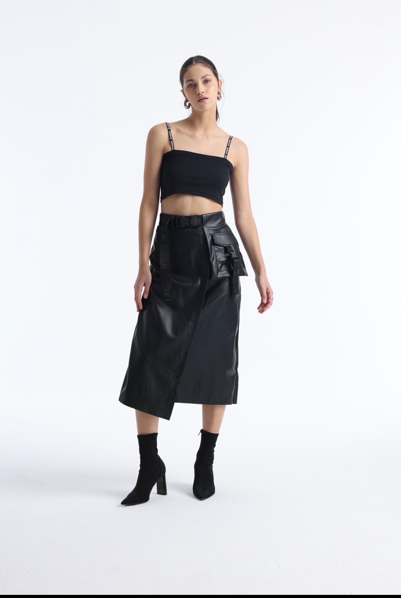 Re-design skirt leatherlook