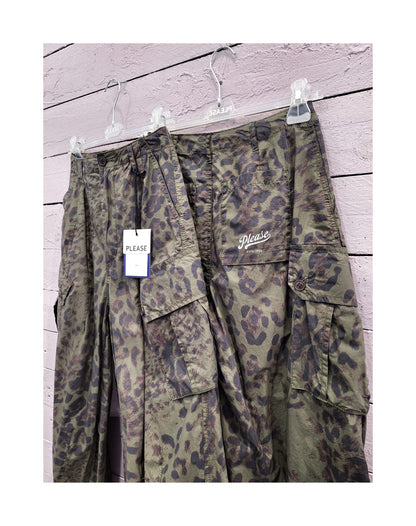 Please fashion cargo pants