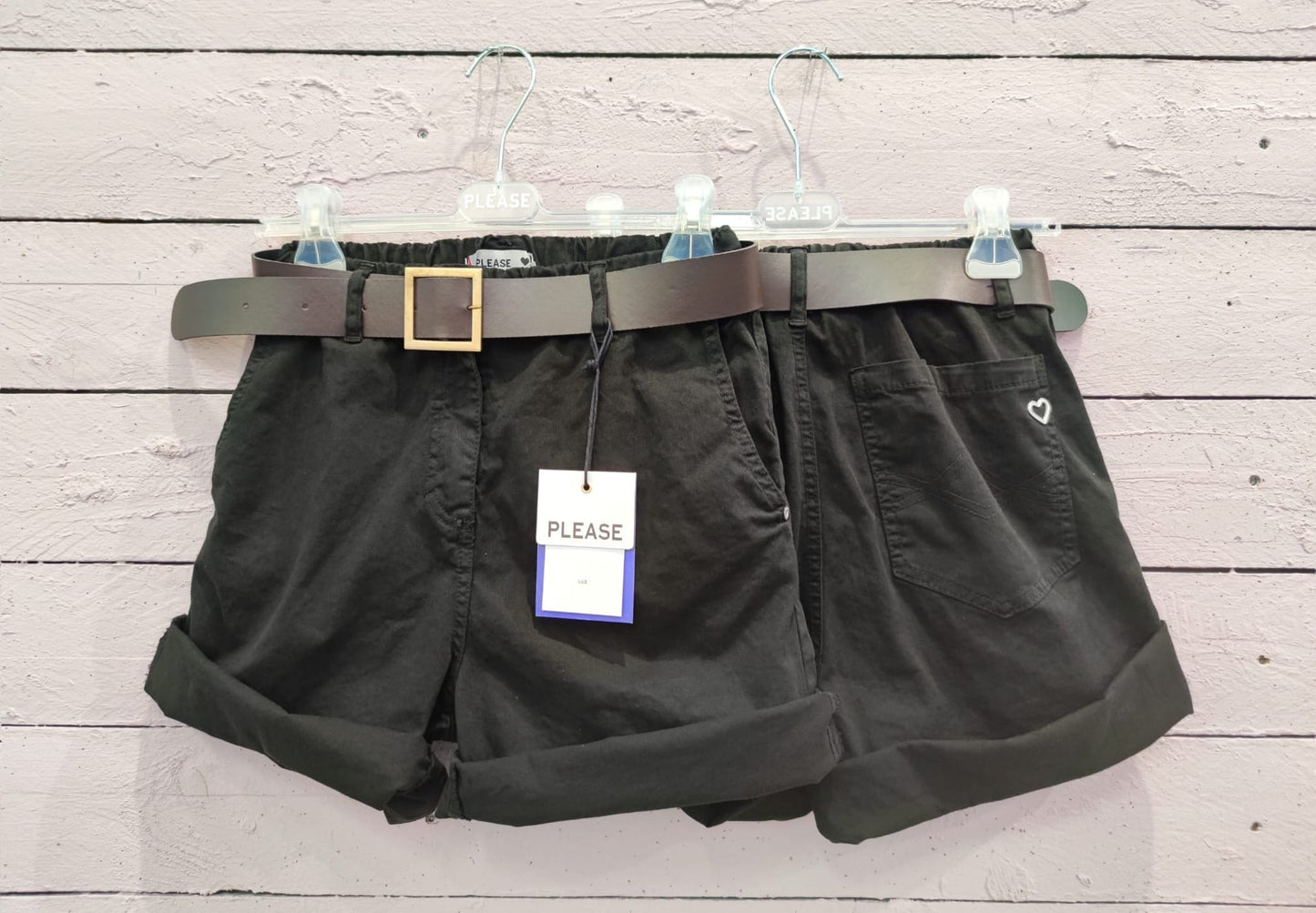 Please short jeans