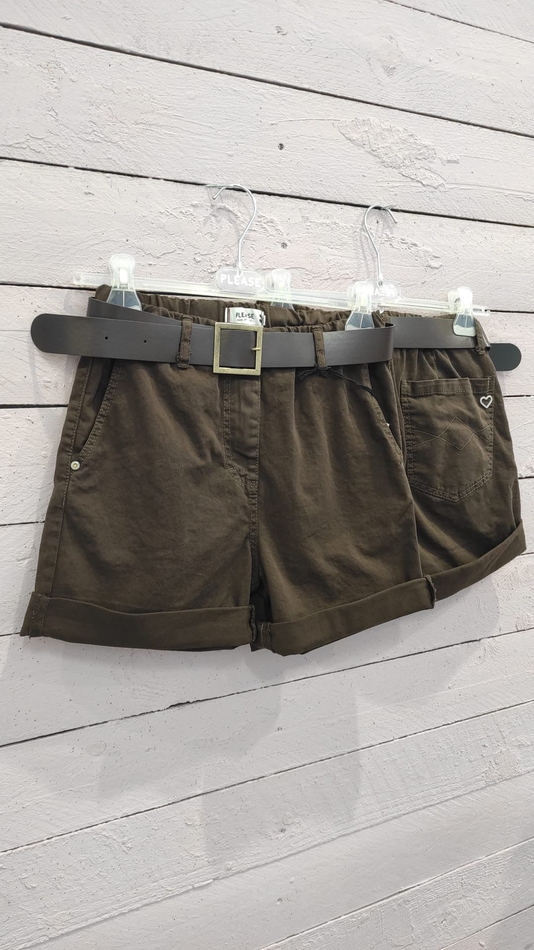 Please short jeans
