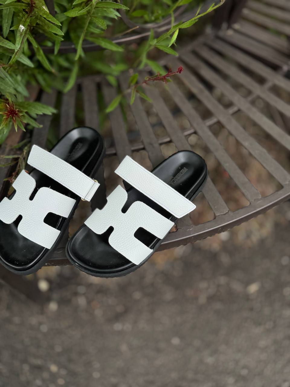 Slippers herme
