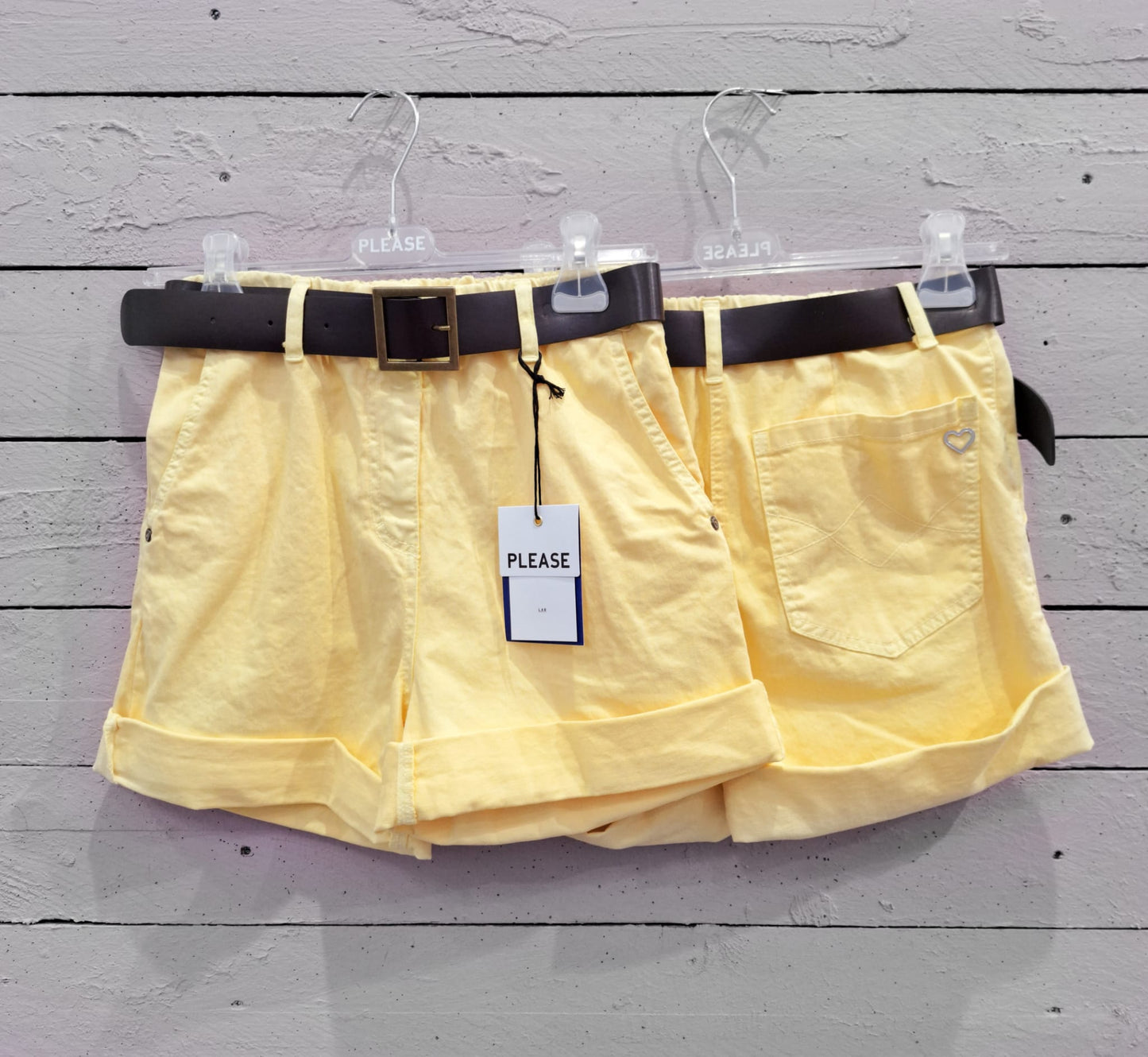 Please short jeans