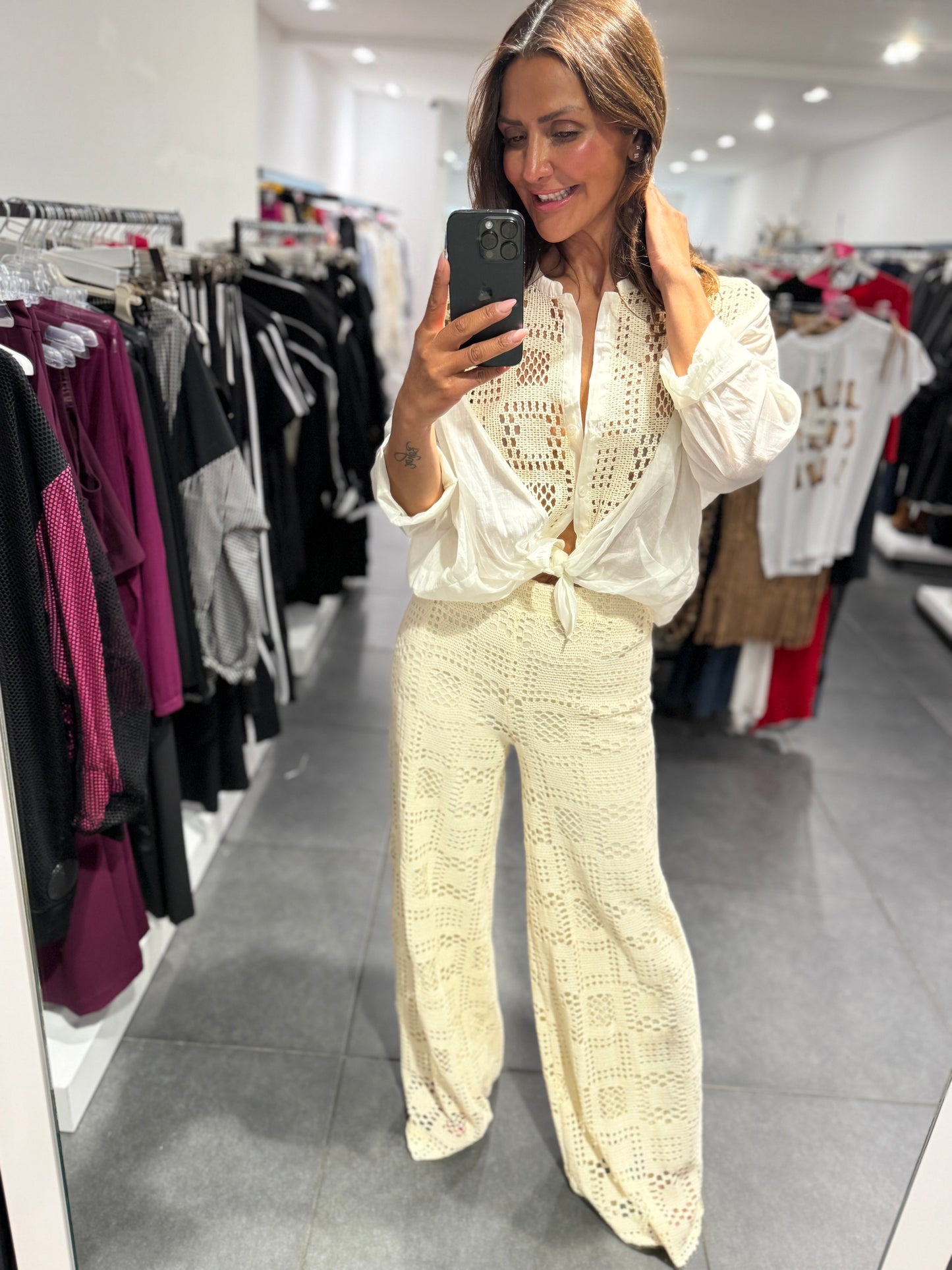 Tensione in blouse latte